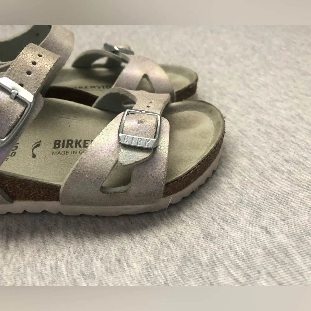 Birkenstock Rio Kids Silver Leather Strappy Buckle Sandals Size: EUR 25 = US 7